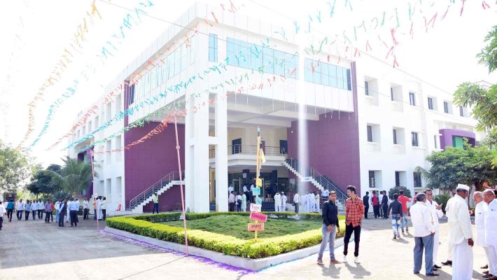 Dr Rajendra Gode College of Pharmacy Malkapur campus