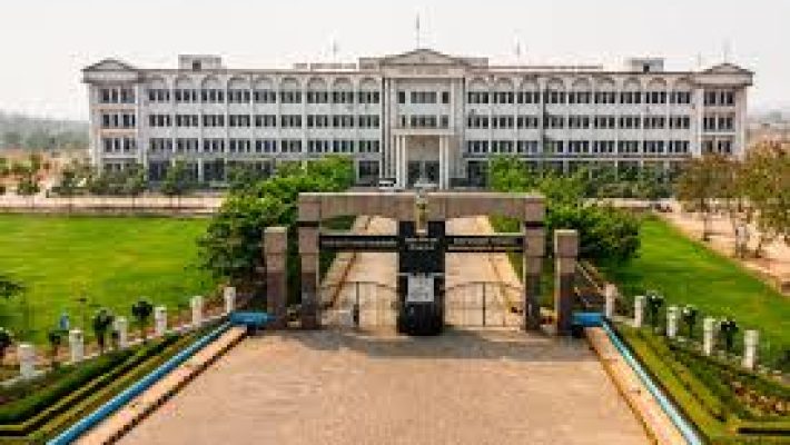 Rashtrasant Tukadoji Maharaj Nagpur University campus